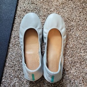 Tieks size 9 cool Grey leather flats